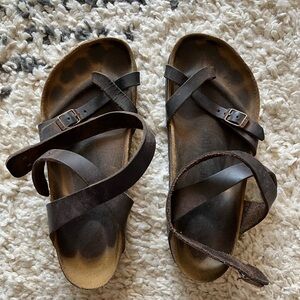 Birkenstock Yara Oiled Leather Sandals